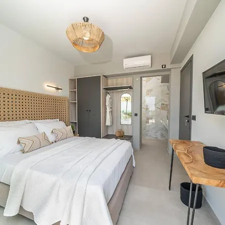 Luxury Gjovana's 2 Villa Svoronata