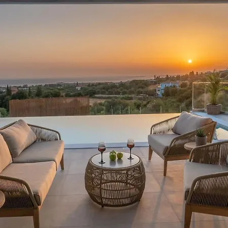 Villa Luxury Gjovana's 2 Svoronata