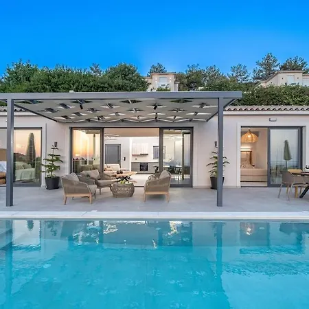 Villa Luxury Gjovana's 2
