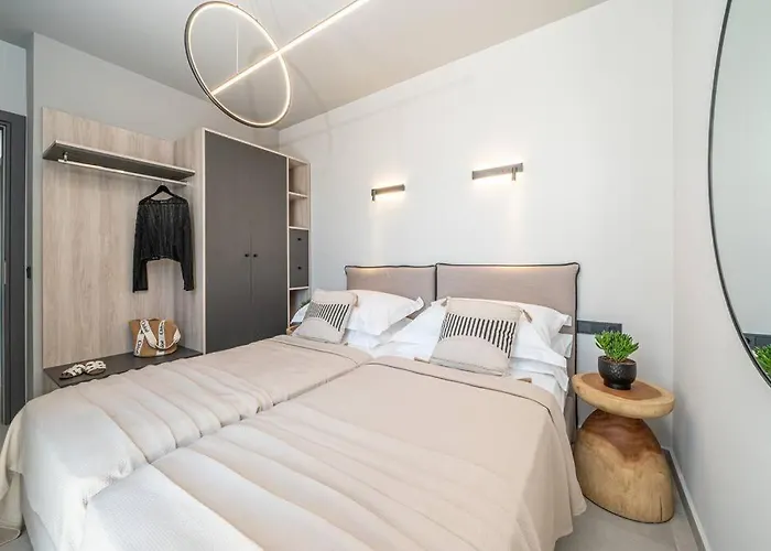 Luxury Gjovana's 2 斯沃伦塔